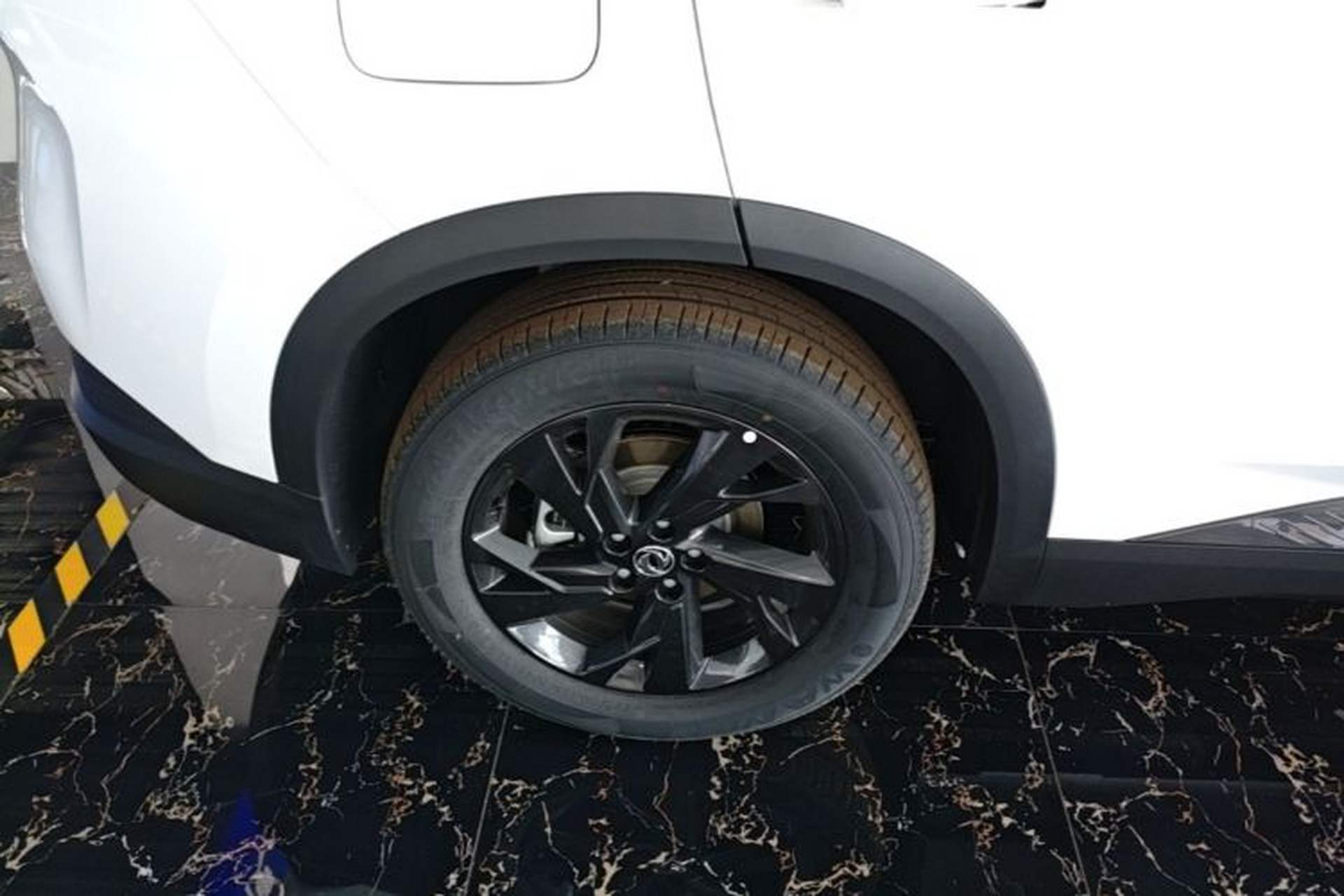 Used Dongfeng Aeolus SKY EV01 2025 530 km AIR Elite Edition Right Rear Wheel Hub