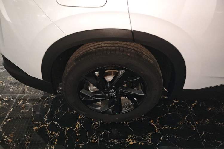 Used Dongfeng Aeolus SKY EV01 2025 530 km AIR Elite Edition Right Rear Wheel Hub