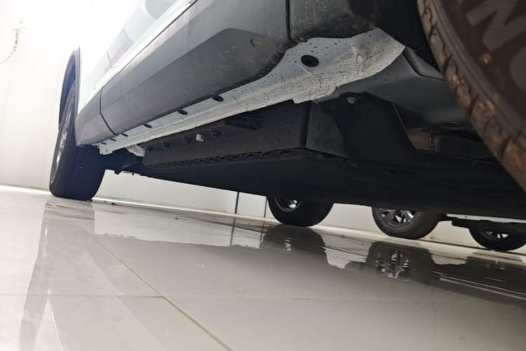 Used Dongfeng Aeolus SKY EV01 2025 530 km AIR Elite Edition Right Side Sill