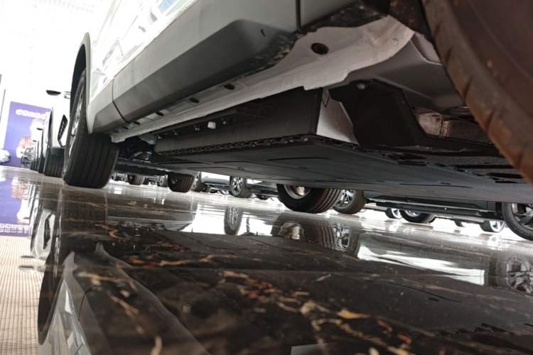 Used Dongfeng Aeolus SKY EV01 2025 530km AIR Right Side Sill