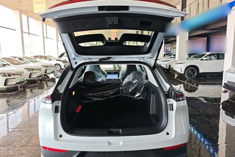 Used Dongfeng Aeolus SKY EV01 2025 530 km AIR Elite Edition Trunk
