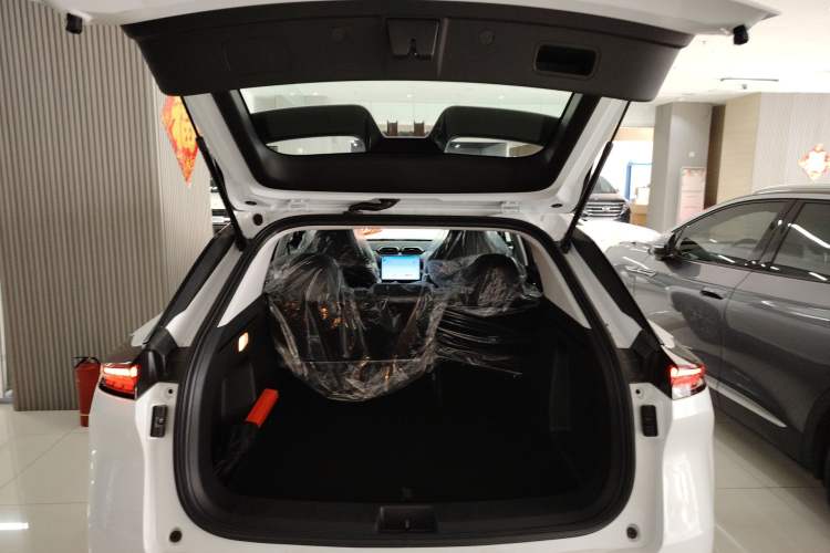 Used Dongfeng Aeolus SKY EV01 2025 530 km AIR Elite Edition Trunk