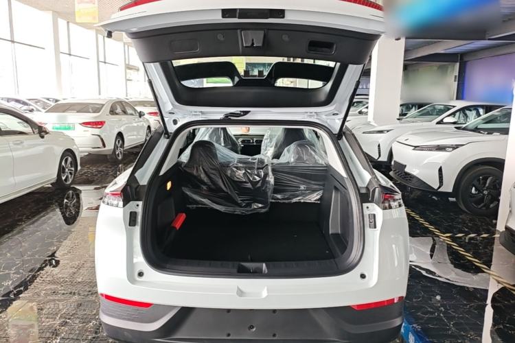 Used Dongfeng Aeolus SKY EV01 2025 530 km AIR Elite Edition Trunk