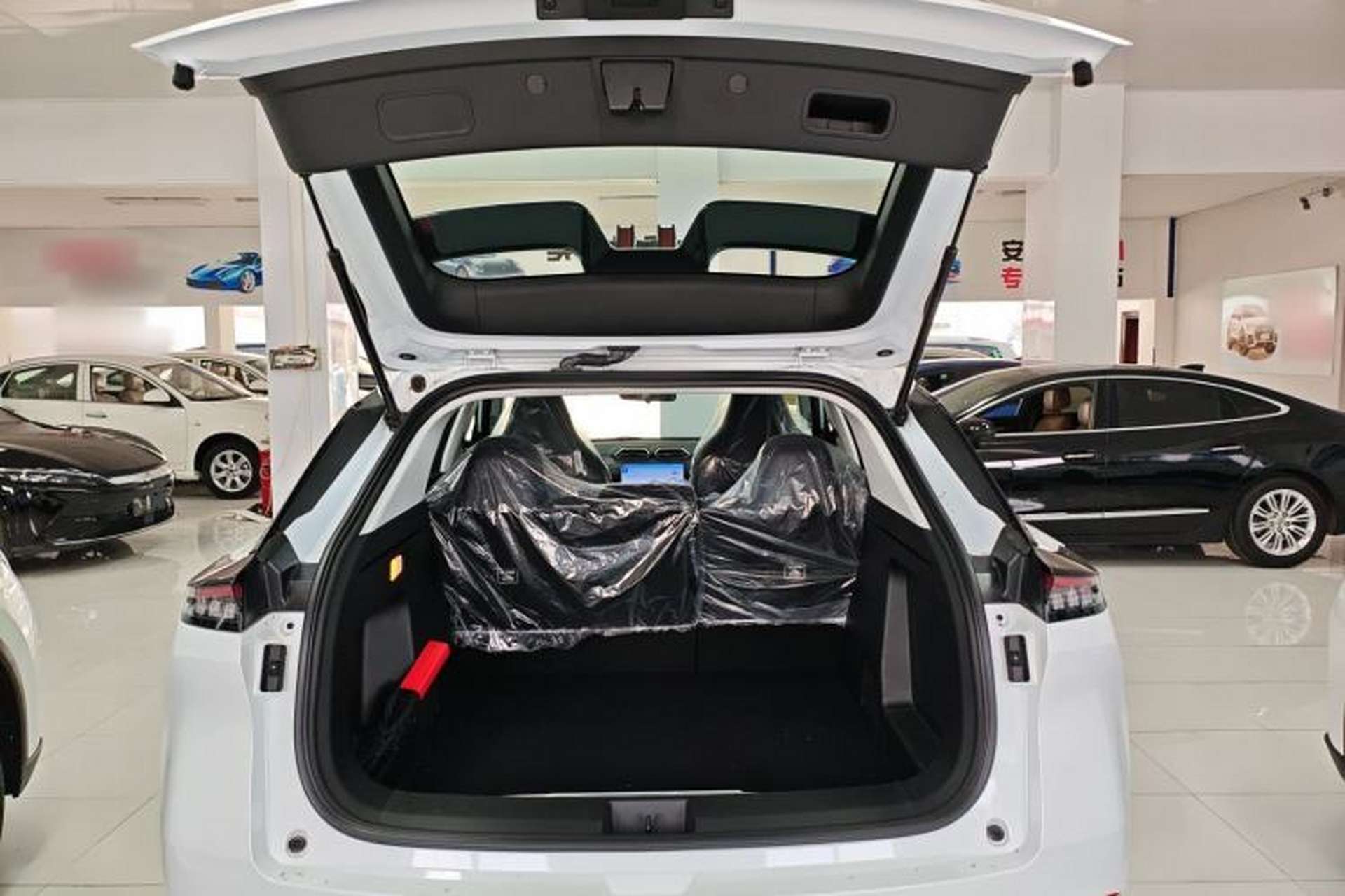 Used Dongfeng Aeolus SKY EV01 2025 530 km AIR Elite Edition Trunk