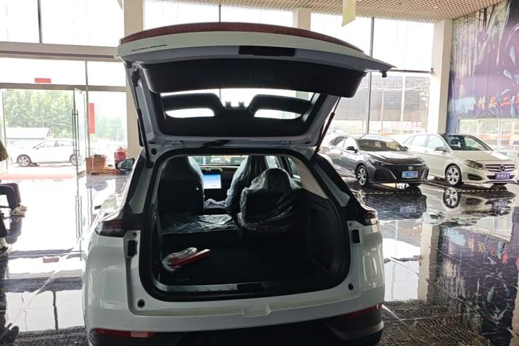 Used Dongfeng Aeolus SKY EV01 2025 530 km AIR Elite Edition Trunk