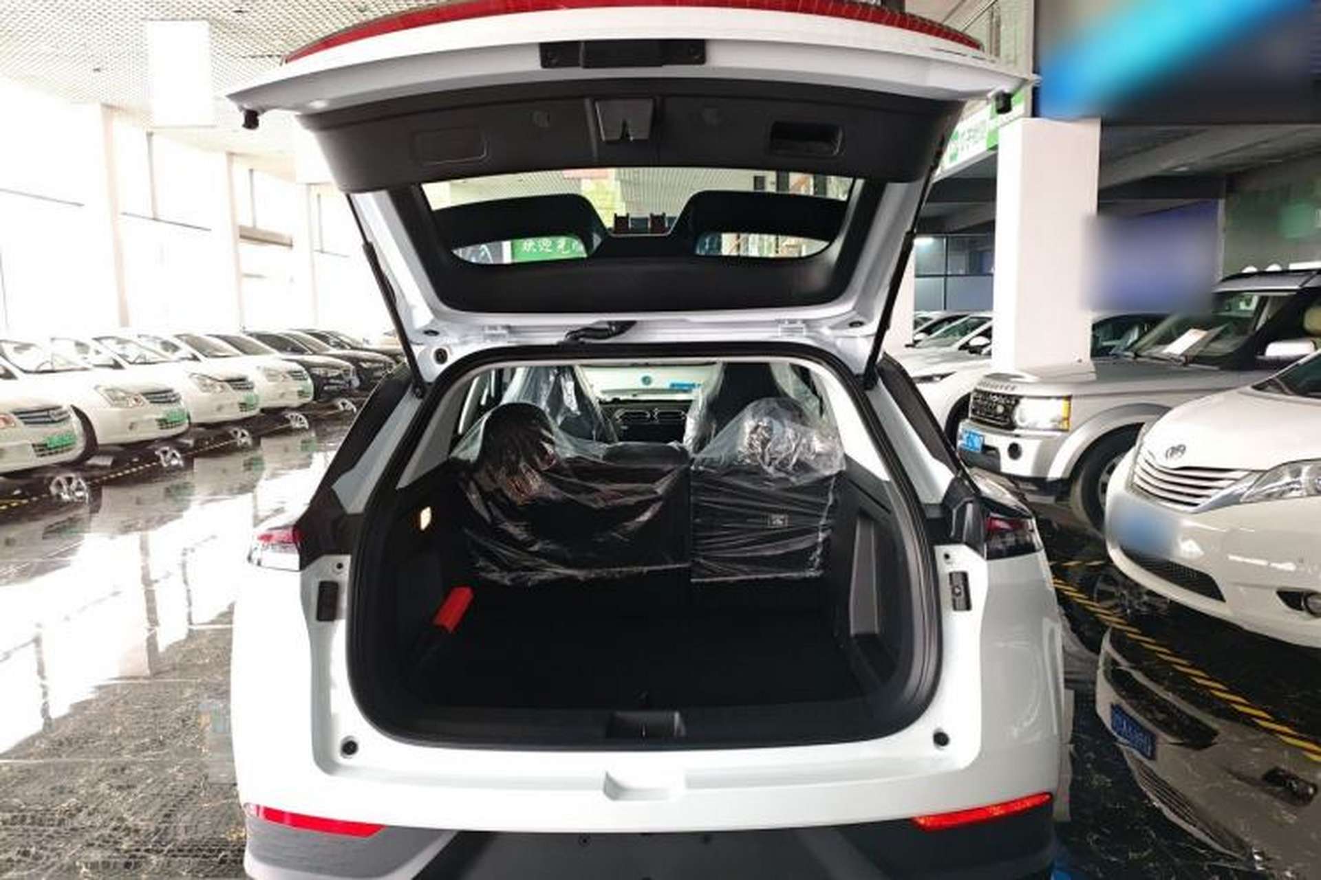 Used Dongfeng Aeolus SKY EV01 2025 530 km AIR Elite Edition Trunk
