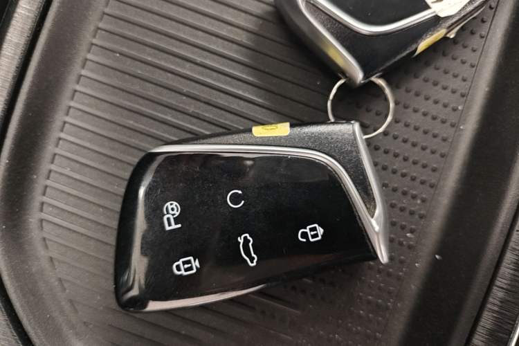 Used Dongfeng Aeolus SKY EV01 2025 530 km AIR Elite Edition Vehicle Key