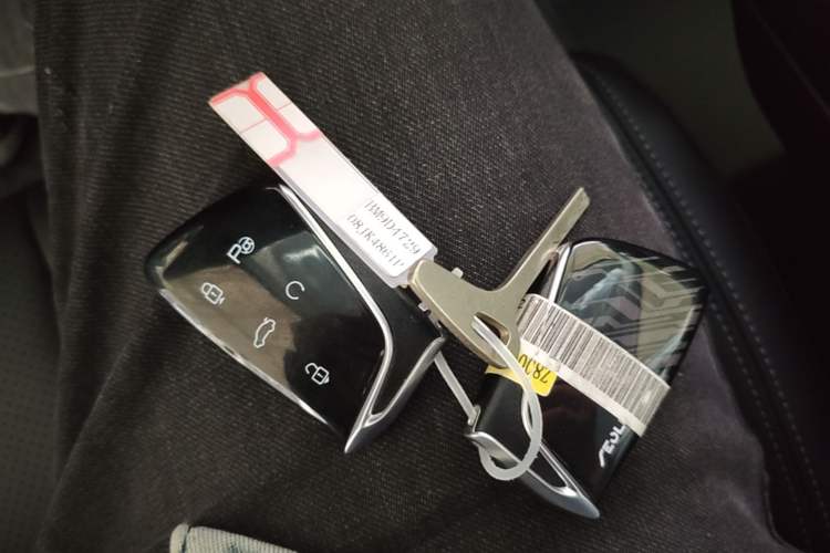 Used Dongfeng Aeolus SKY EV01 2025 530 km AIR Elite Edition Vehicle Key