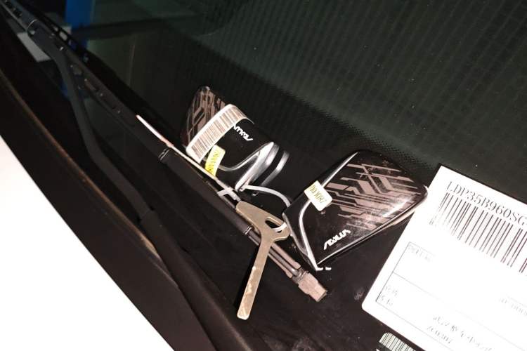 Used Dongfeng Aeolus SKY EV01 2025 530 km AIR Elite Edition Vehicle Key