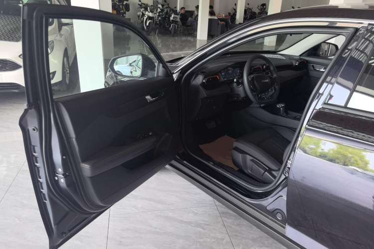 Used Dongfeng Aeolus Yixuan 2024 1.5L Automatic JingSu Edition Interior 2