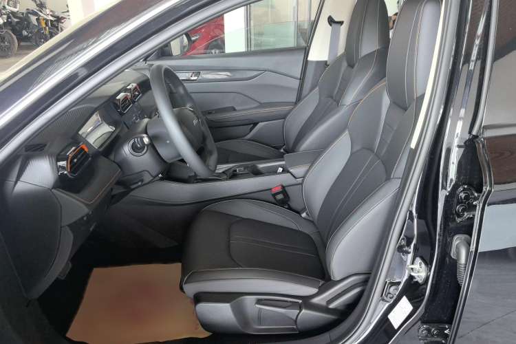 Used Dongfeng Aeolus Yixuan 2024 1.5L Automatic JingSu Edition Left Front Seat