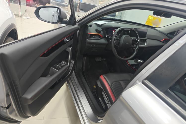 Used Dongfeng Aeolus Yixuan 2021 230T Automatic Glory Edition Driver Seat