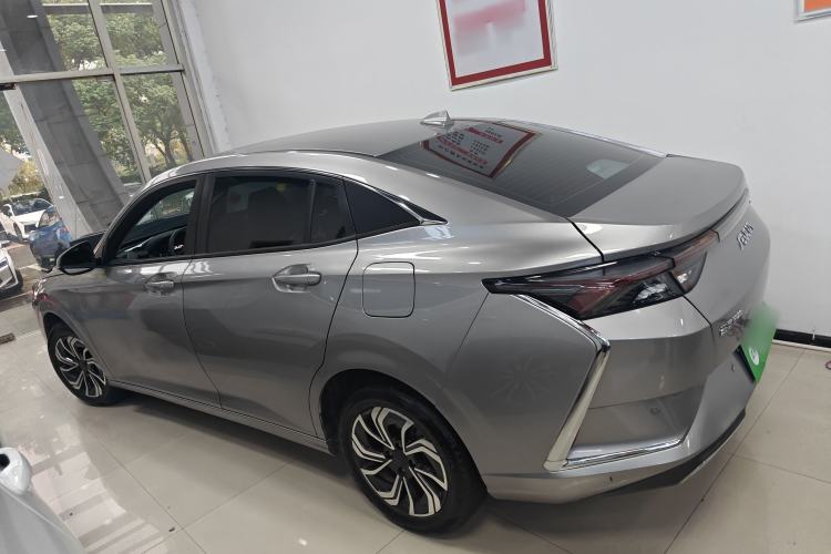 Used Dongfeng Aeolus Yixuan 2021 230T Automatic Glory Edition Left Side