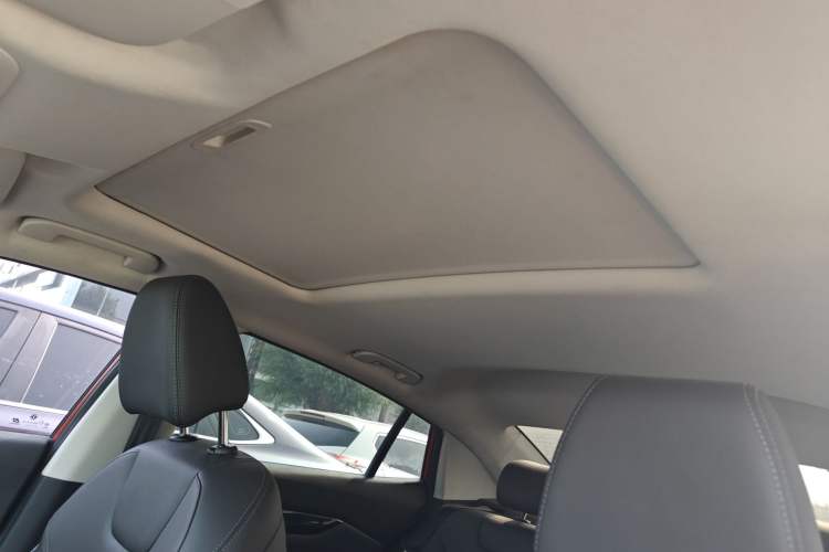Used Dongfeng Aeolus Yixuan 2020 230T Automatic Cool Edition Interior 4