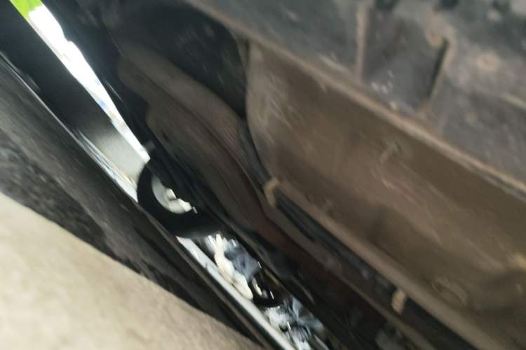 Used Dongfeng Aeolus Yixuan 2020 230T Automatic Cool Stylish Dark Knight Edition Chassis Rear Right