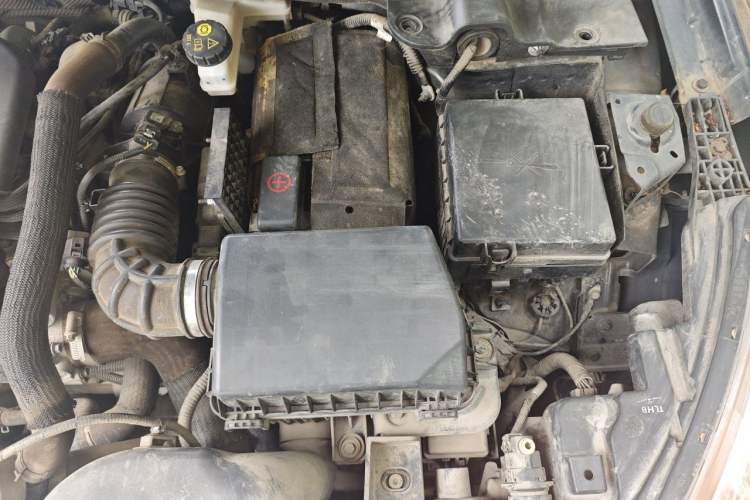 Used Dongfeng Aeolus Yixuan 2020 230T Automatic Cool Track Rider Edition Engine Bay Left