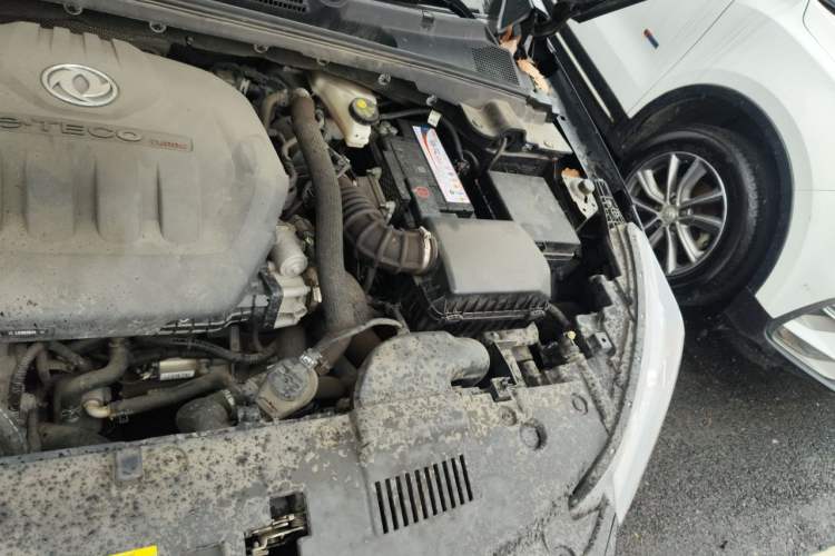 Used Dongfeng Aeolus Yixuan 2020 230T Automatic Cool Stylish Dark Knight Edition Engine Bay Left