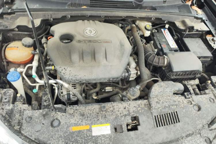 Used Dongfeng Aeolus Yixuan 2020 230T Automatic Cool Stylish Dark Knight Edition Engine Bay