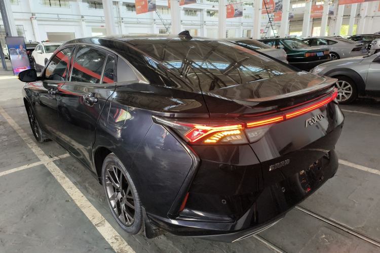 Used Dongfeng Aeolus Yixuan 2020 230T Automatic Dazzle Track Rider Edition Exterior 2