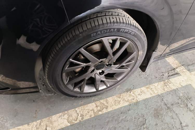 Used Dongfeng Aeolus Yixuan 2020 230T Automatic Dazzle Track Rider Edition Exterior 4