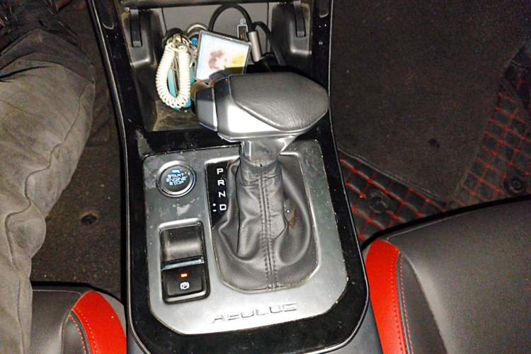 Used Dongfeng Aeolus Yixuan 2020 230T Automatic Cool Stylish Dark Knight Edition Gear Lever