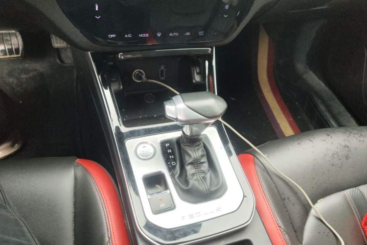 Used Dongfeng Aeolus Yixuan 2020 230T Automatic Cool Stylish Dark Knight Edition Gear Lever
