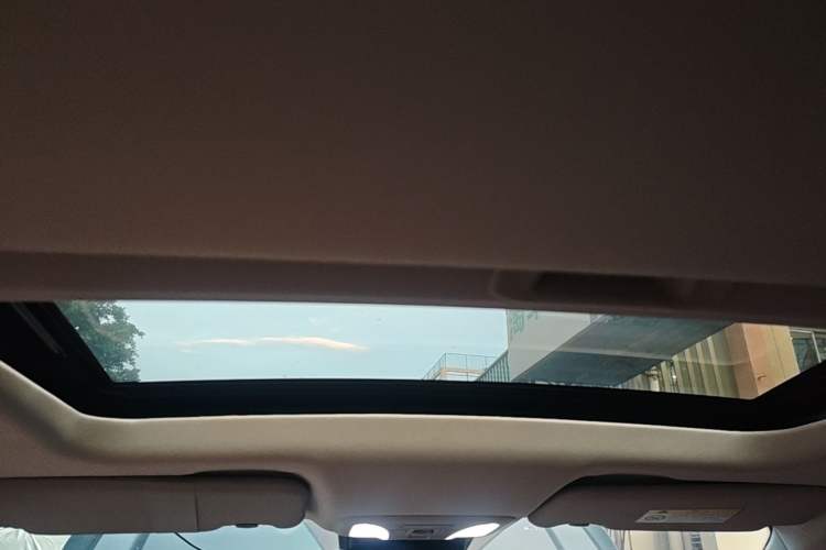 Used Dongfeng Aeolus Yixuan 2020 230T Automatic Cool Edition Headliner