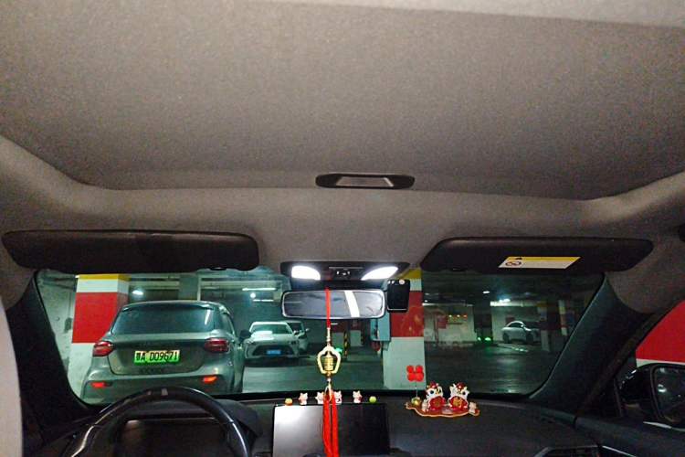 Used Dongfeng Aeolus Yixuan 2020 230T Automatic Cool Stylish Dark Knight Edition Headliner