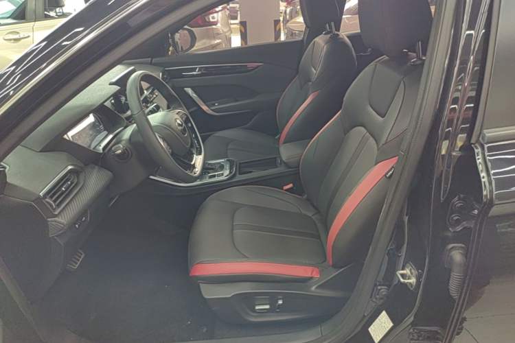 Used Dongfeng Aeolus Yixuan 2020 230T Automatic Cool Stylish Dark Knight Edition Left Front Seat