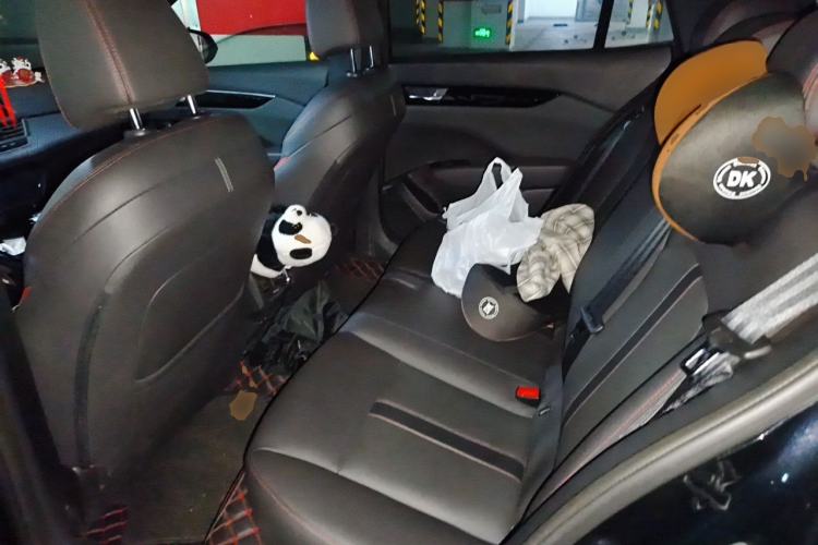 Used Dongfeng Aeolus Yixuan 2020 230T Automatic Cool Stylish Dark Knight Edition Left Rear Seat
