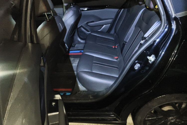 Used Dongfeng Aeolus Yixuan 2020 230T Automatic Advanced Edition Left Rear Seat