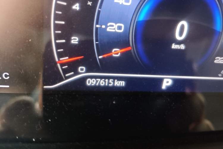 Used Dongfeng Aeolus Yixuan 2020 230T Automatic Cool Edition Odometer Close Up