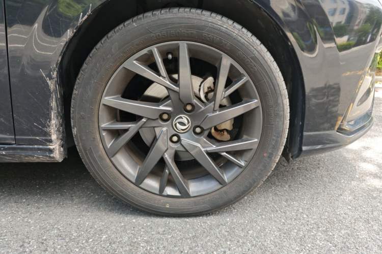 Used Dongfeng Aeolus Yixuan 2020 230T Automatic XuanYao Track Rider Edition Right Front Wheel Hub