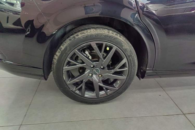 Used Dongfeng Aeolus Yixuan 2020 230T Automatic Cool Stylish Dark Knight Edition Right Rear Wheel Hub