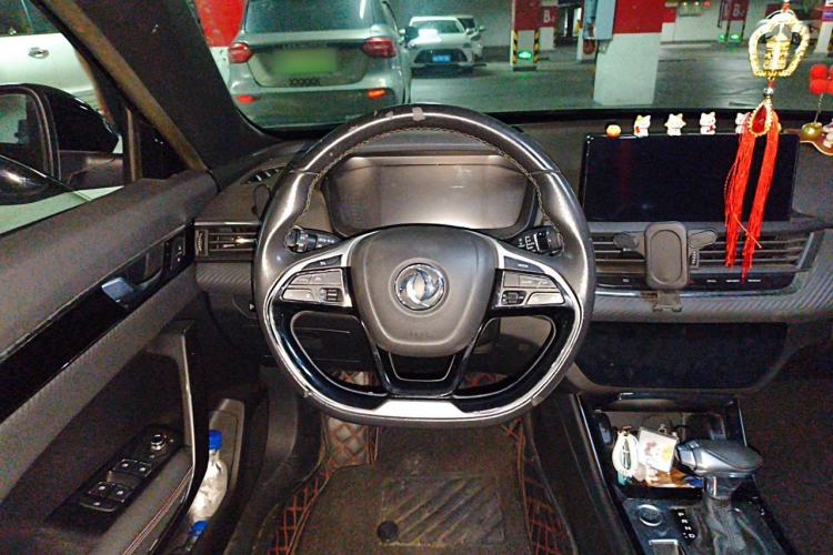 Used Dongfeng Aeolus Yixuan 2020 230T Automatic Cool Stylish Dark Knight Edition Steering Wheel