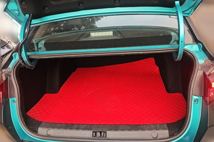 Used Dongfeng Aeolus Yixuan 2020 230T Automatic Cool Edition Trunk