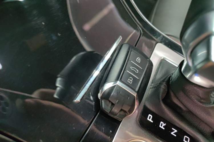Used Dongfeng Aeolus Yixuan 2020 230T Automatic Cool Stylish Dark Knight Edition Vehicle Key