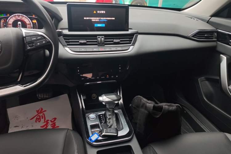 Used Dongfeng Aeolus Yixuan 2020 230T Automatic Advanced Edition Audio And AC Panel