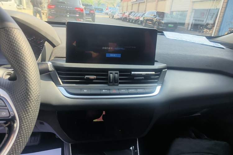 Used Dongfeng Aeolus Yixuan 2020 230T Automatic Cool Edition Audio And AC Panel