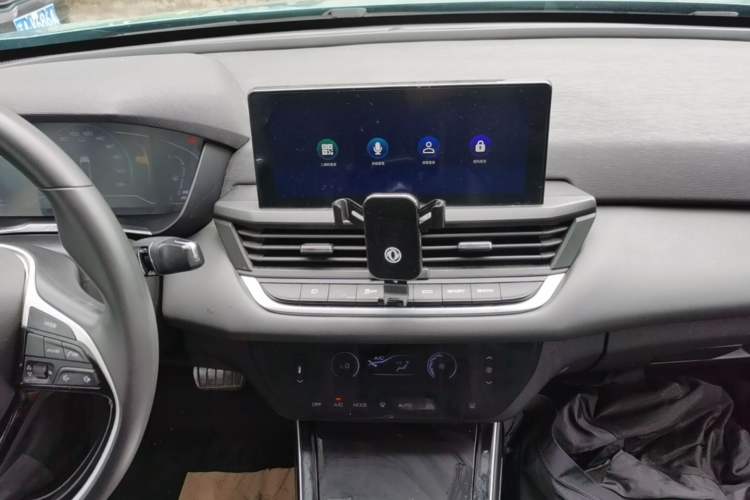 Used Dongfeng Aeolus Yixuan 2020 230T Automatic Advanced Edition Audio And AC Panel