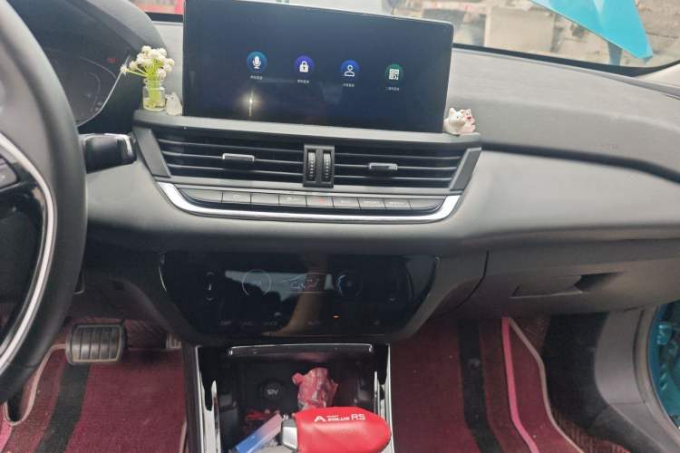 Used Dongfeng Aeolus Yixuan 2020 230T Automatic Advanced Edition Audio And AC Panel