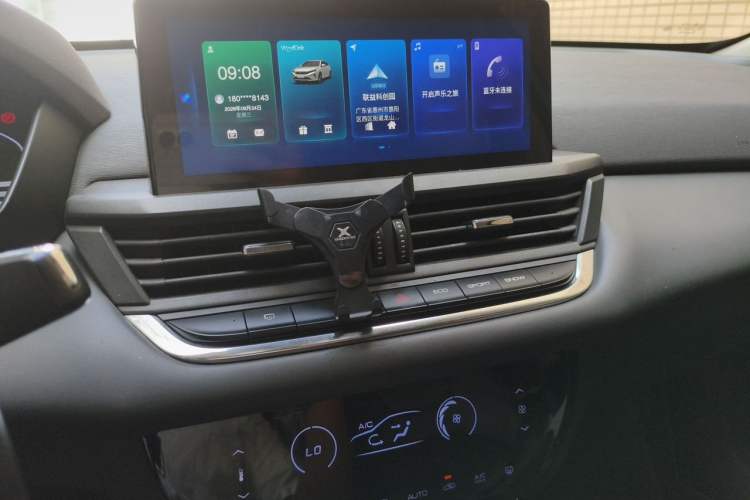 Used Dongfeng Aeolus Yixuan 2020 230T Automatic Cool Edition Audio And AC Panel