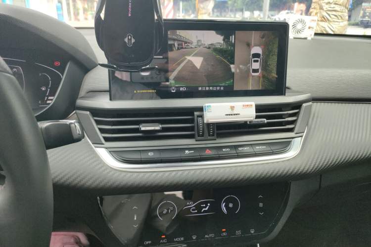 Used Dongfeng Aeolus Yixuan 2020 230T Automatic Cool Track Edition Audio And AC Panel