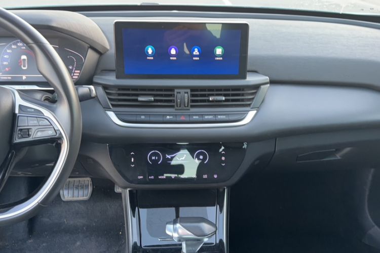 Used Dongfeng Aeolus Yixuan 2020 230T Automatic Advanced Edition Audio And AC Panel