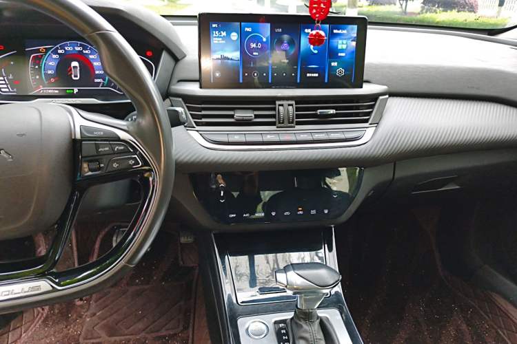 Used Dongfeng Aeolus Yixuan 2020 230T Automatic Xuan Yue Track Edition Audio And AC Panel