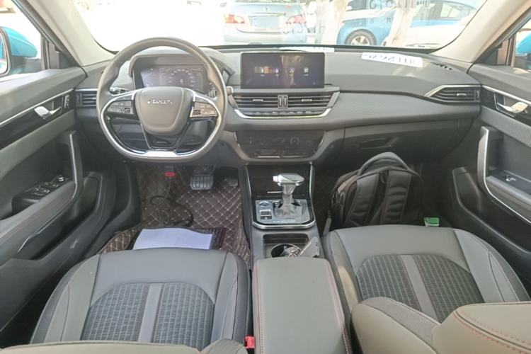 Used Dongfeng Aeolus Yixuan 2020 230T Automatic Dazzle Track Edition Center Console