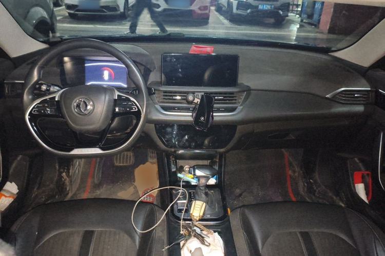 Used Dongfeng Aeolus Yixuan 2020 230T Automatic Advanced Edition Center Console
