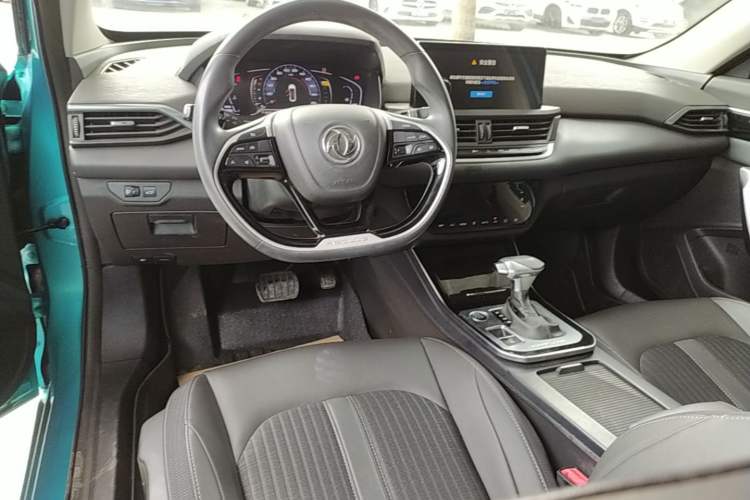 Used Dongfeng Aeolus Yixuan 2020 230T Automatic Advanced Edition Center Console
