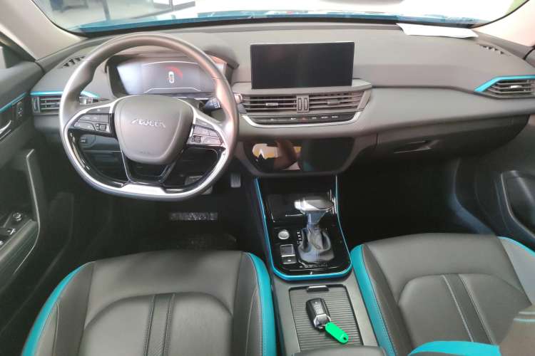 Used Dongfeng Aeolus Yixuan 2020 230T Automatic Dazzle Track Edition Center Console