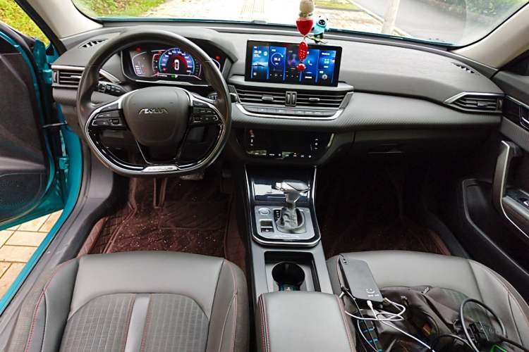 Used Dongfeng Aeolus Yixuan 2020 230T Automatic Xuan Yue Track Edition Center Console